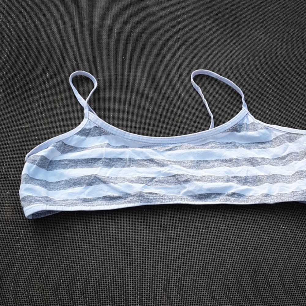 Girls bra
